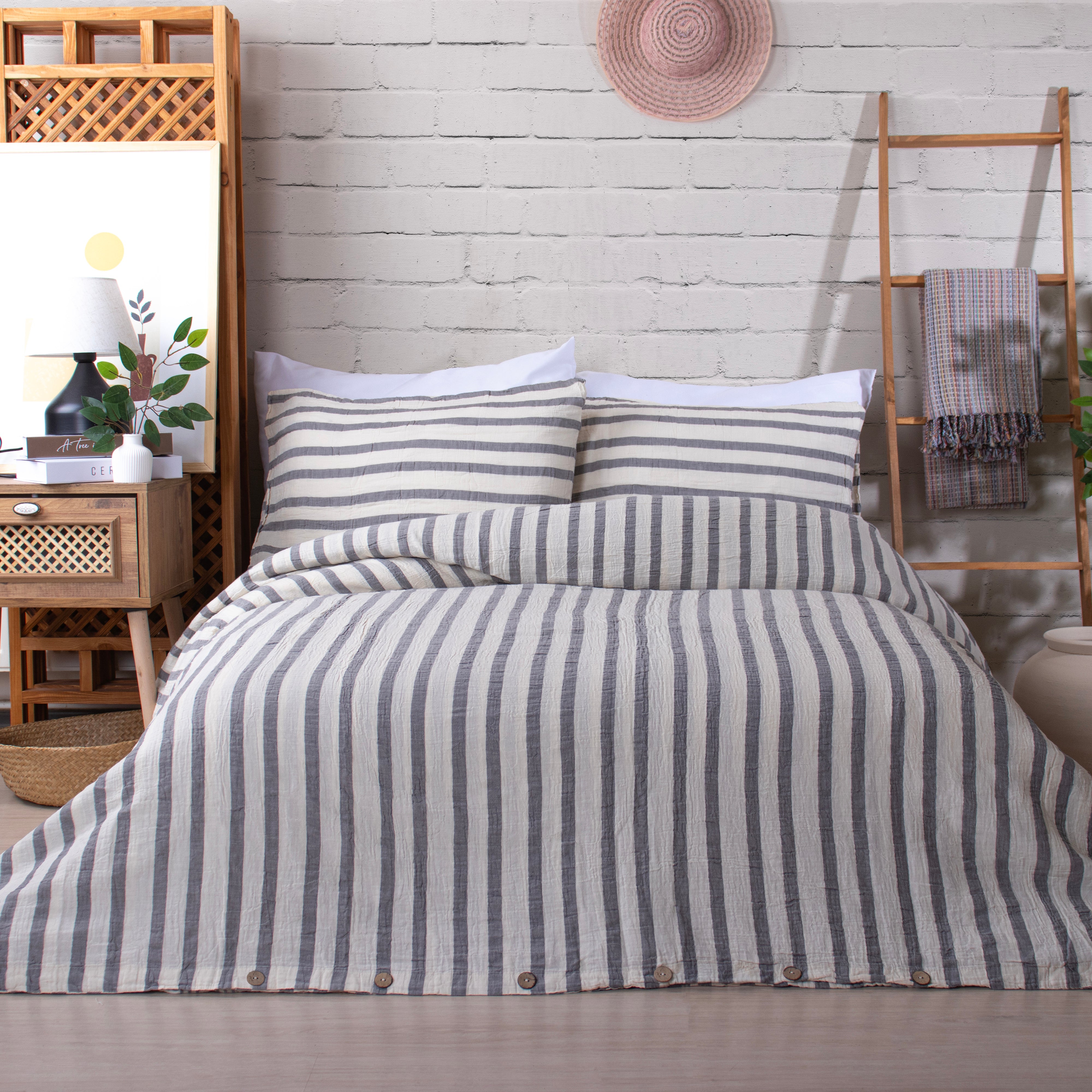 Elara Çizgili Nevresim Takımı