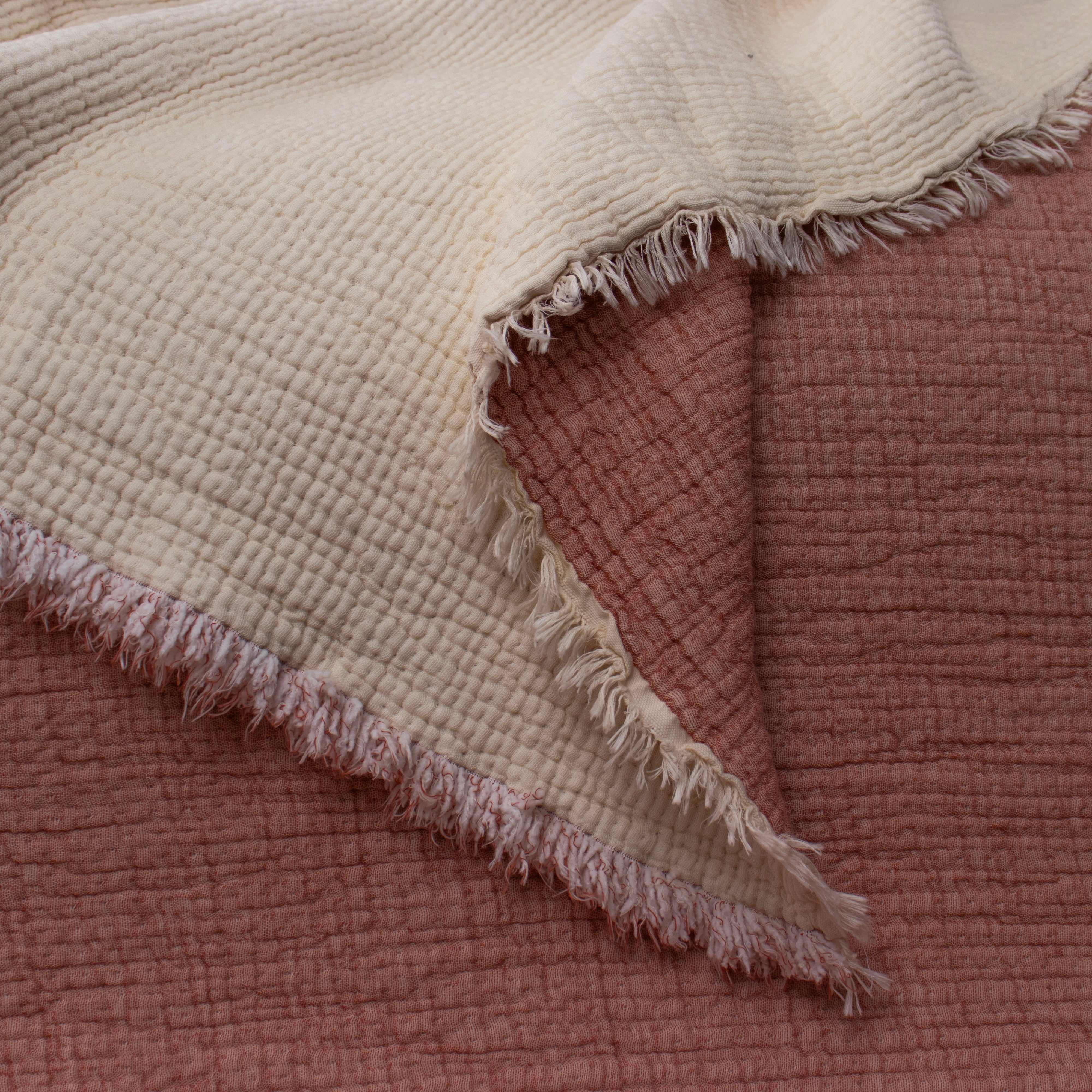 Tessora Müslin Yatak Örtüsü