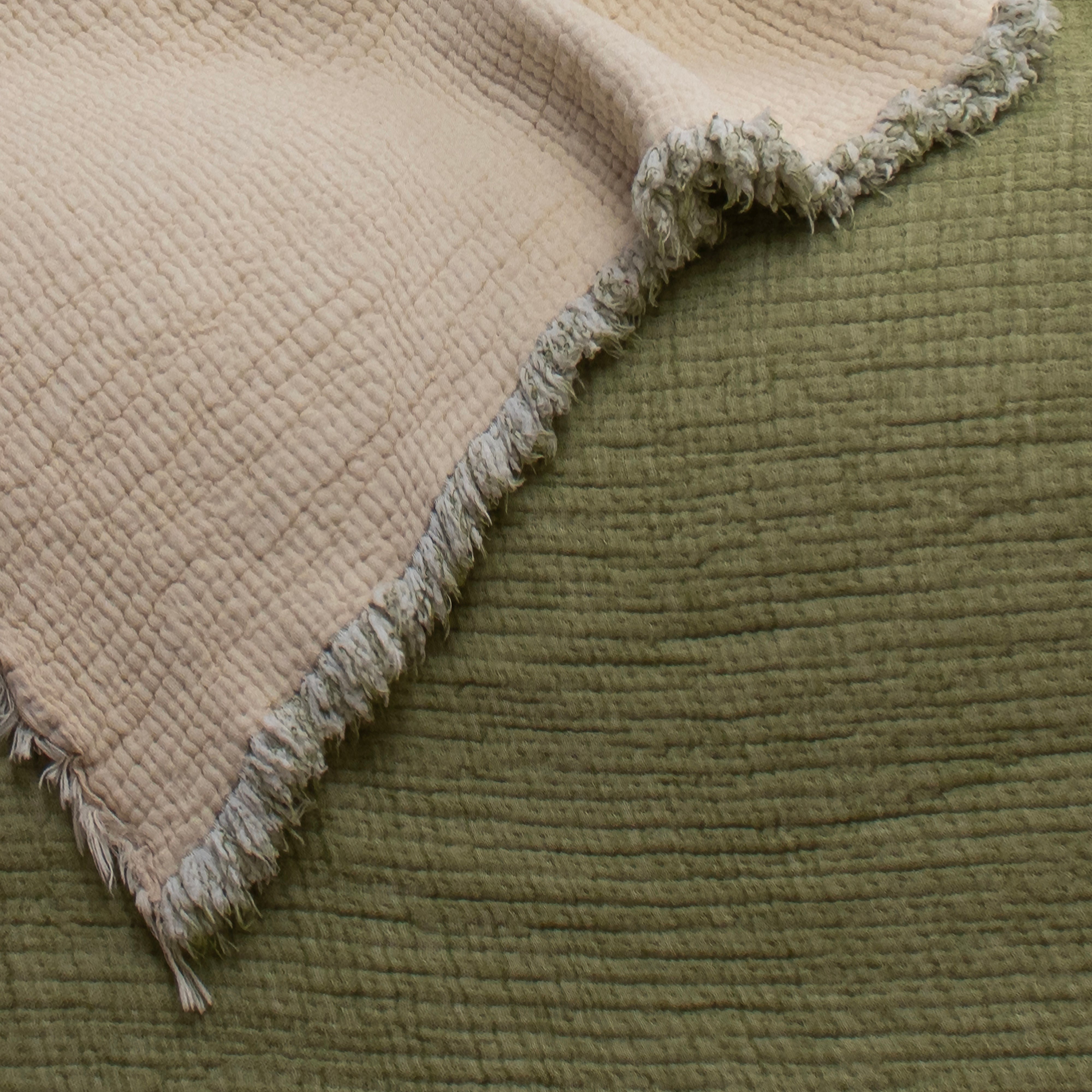 Tessora Müslin Yatak Örtüsü